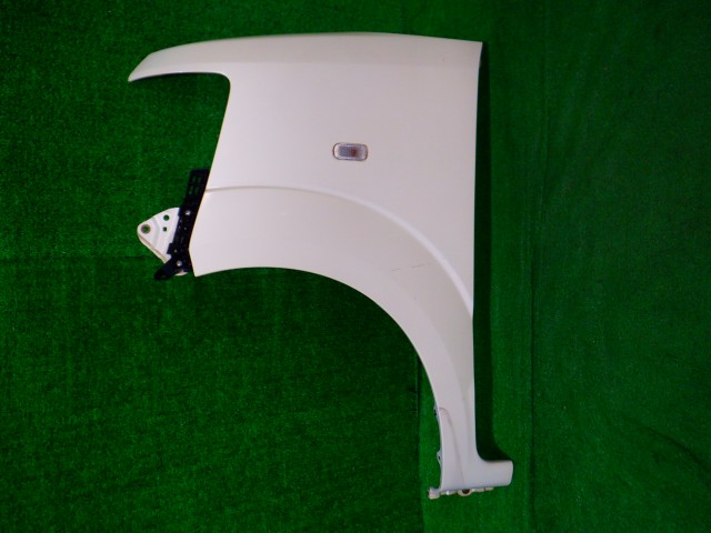 【中古】中古部品 Ｎ－ＢＯＸ JF1 左ﾌﾛﾝﾄﾌｪﾝﾀﾞｰ 【3340140100-000025156610700】