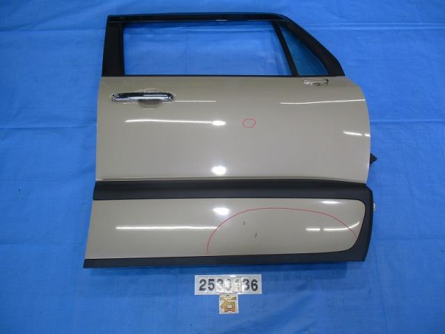 【中古】中古部品 クロスビー MN71S 右ﾌﾛﾝﾄﾄﾞｱ 【3310040100-000253013613100】