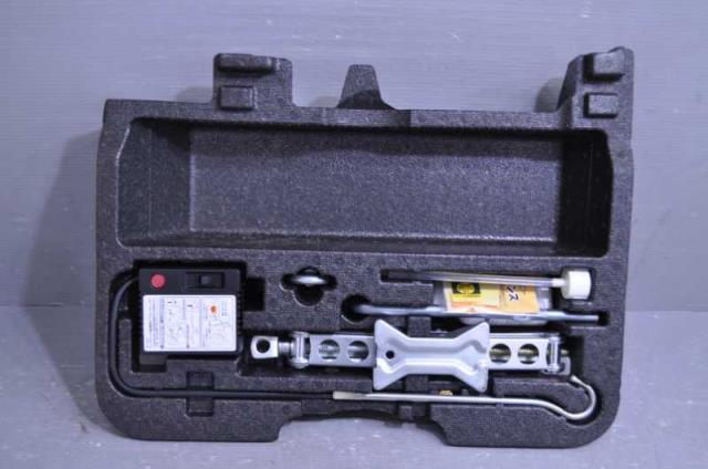 【中古】中古部品 ライフ JC1 車載工具 【3310580000-250623000677700】|e-cleマート