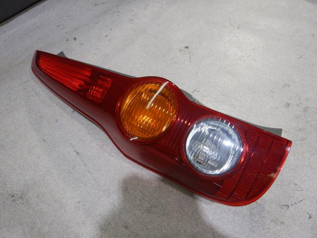 【中古】中古部品 ミラ L275S 左ﾃｰﾙﾗﾝﾌﾟ 【3330810100-250620000615600】 6,268円