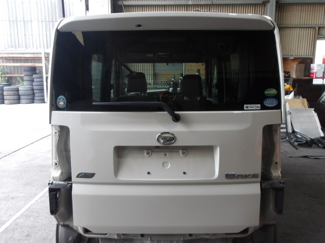 【中古】中古部品 ウェイク LA700S バックドア 【3310420000-000010601715800】|e-cleマート