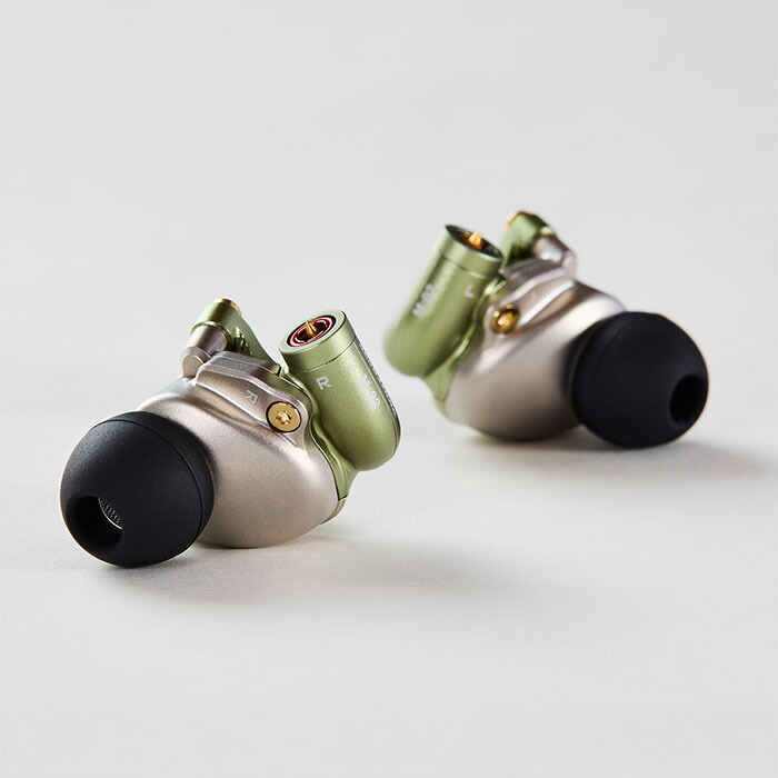 イヤホン Acoustune JIN 楽天市場】【シルバー会員以上P10倍(12/24〜12/25)｜抽選で最大100％P