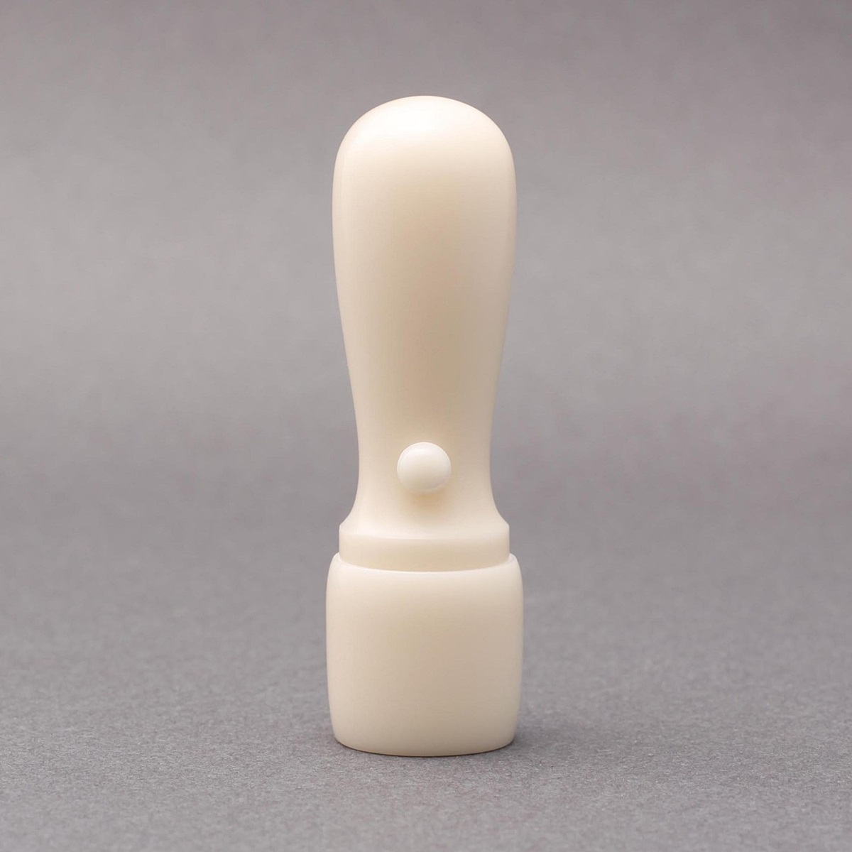 印鑑/法人印鑑/法人印/法人 実印/丸天丸タイプ/セラミック/印鑑サイズ・18mm/印鑑10年保証付/印鑑ケース別売/印影デザイナーの美しい印影の手仕上げのご印鑑☆法人印鑑 即納お得 キャンペーン☆｜株式会社いいはんこやどっとこむ