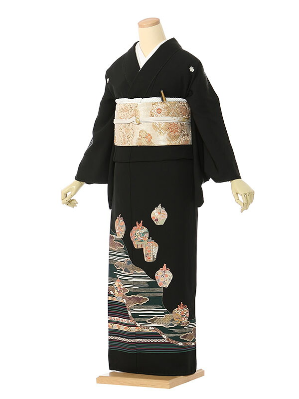【レンタル】留袖 レンタル フルセット LLサイズ 150cm～160cm 15～19号 黒留袖 レンタル 60代 70代 末広付 結婚式 母親 和服 列席 親族 着物 送料無料 新品足袋プレゼント 小物一式付 草履バッグセット付 五つ紋 五三桐 結婚式 正装 和服 お値打ち 仲人 34A117｜e-きものレンタル　店