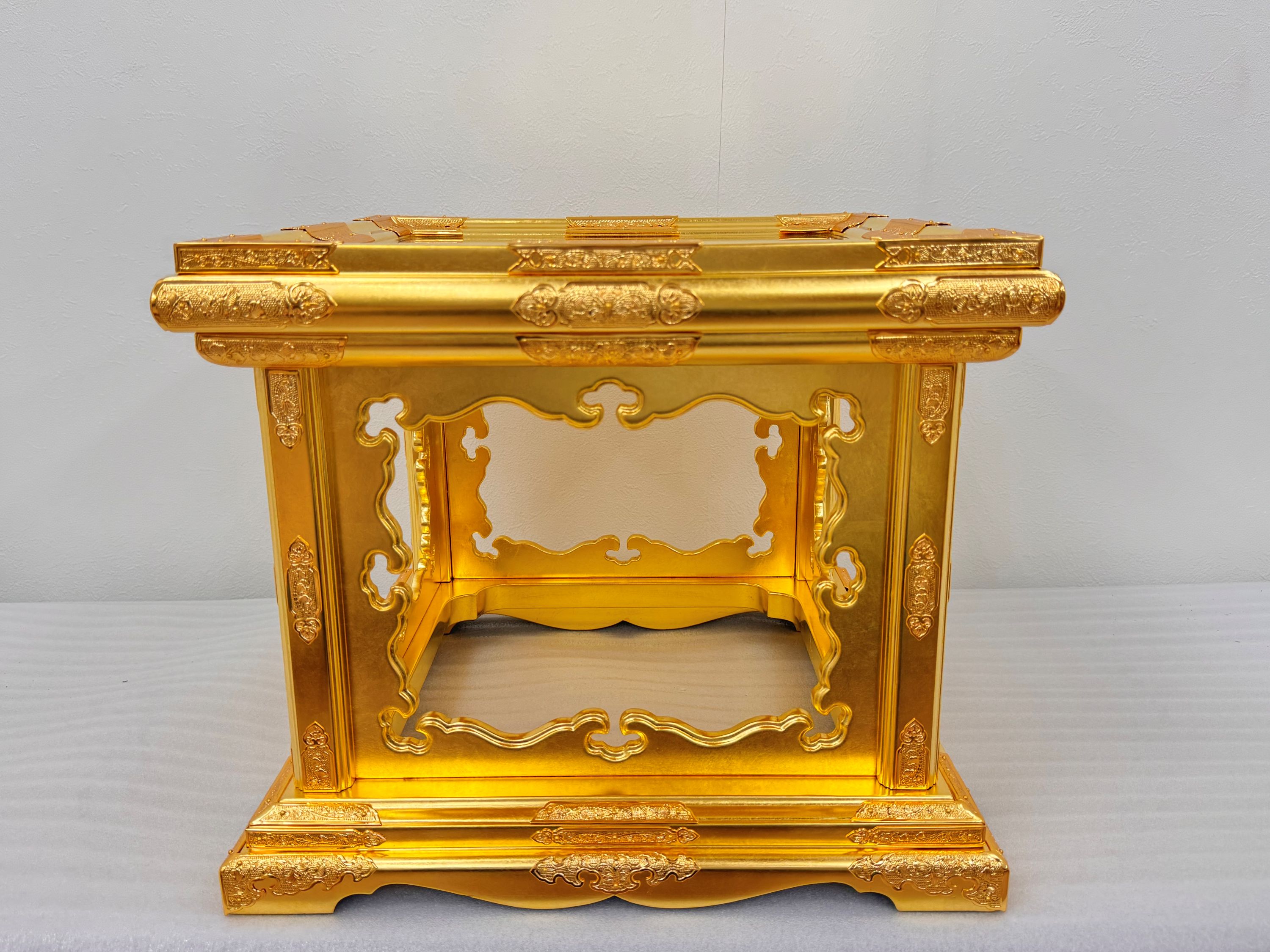 八猪目型・緲台 総金箔 お寺さま仏具