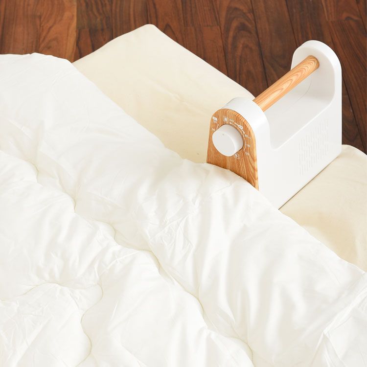 新入荷 250円offクーポン マルチふとんドライヤー アイボリー Boe047 Iv 布団乾燥機 Bruno ふとん乾燥機 コンパクト 衣類乾燥 靴乾燥 ふとん温め ブルーノ D B 品質は非常に良い Www Purpleforparents Us