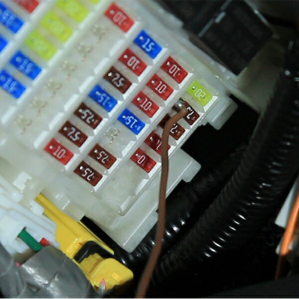 楽天市場 エーモン大創業祭 6 1 0 00 6 31 23 59 E515 ミニ平型ヒューズ電源 7 5a E くるまライフ エーモン E くるまライフ