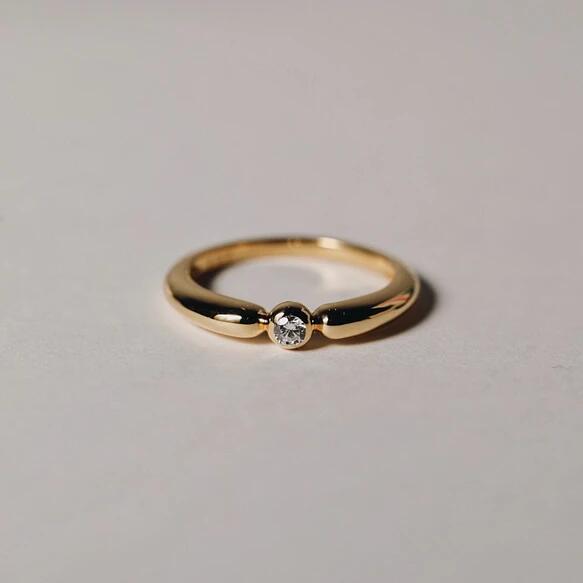 〈18金・プラチナ〉 orb ダイヤモンドリング 0.069ct 指輪 18金 ゴールド ピンクゴールド ダイヤモンドソリティアリング ぽってり 厚み 高級感 上質 上品 シンプル ピンキーリング サイズオーダーメイド 送料無料【受注生産】