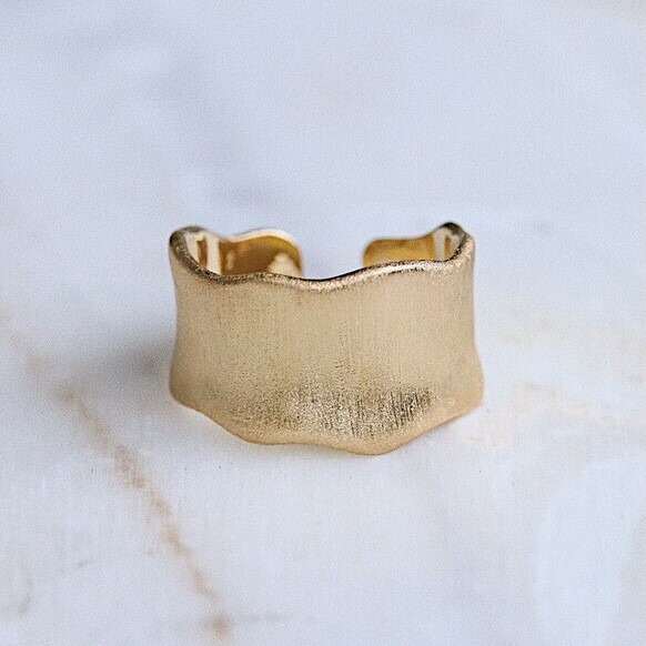 〈シルバー925〉マットtype＊ なみなみシルバーリング waving plate ring スターリングシルバー 必ずサイズが見つかる指輪 大きいサイズ指輪 金属アレルギー対応 プレゼント ギフト ラッピング　送料無料　鋳造製品【受注生産】 18,907円