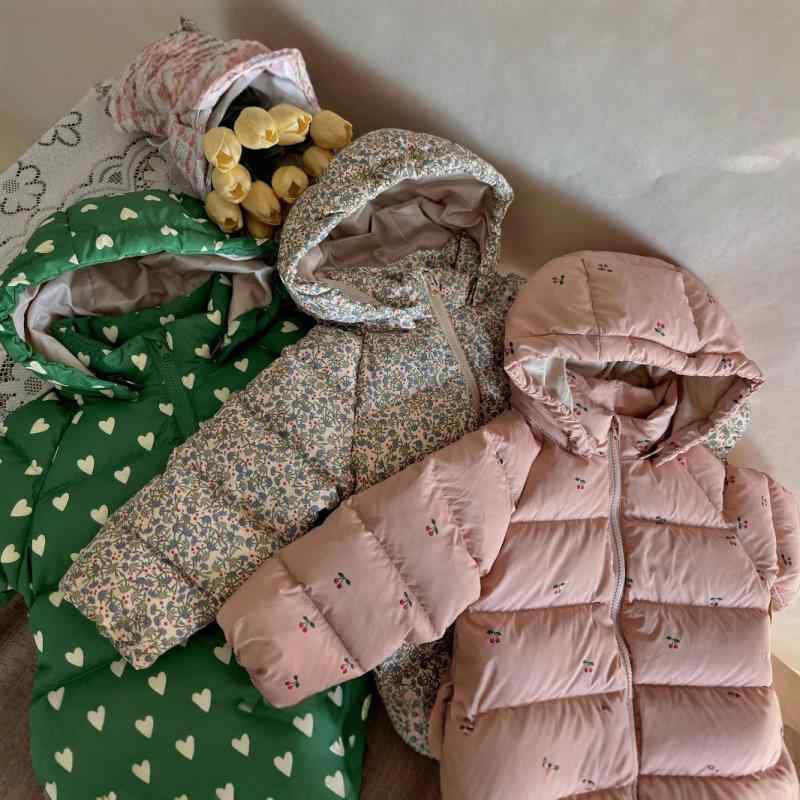 小わっぱ服 アウター 落ち込む上衣 ガールズ 秋冬 白ダックダウン 中綿 防寒 撥水 朦朦たる 愛くるしい ゆったり さくら色系 花柄 ハート型柄 緑 コート・ジャケット-キッズファッション-キッズ・ベビー・マタニティ