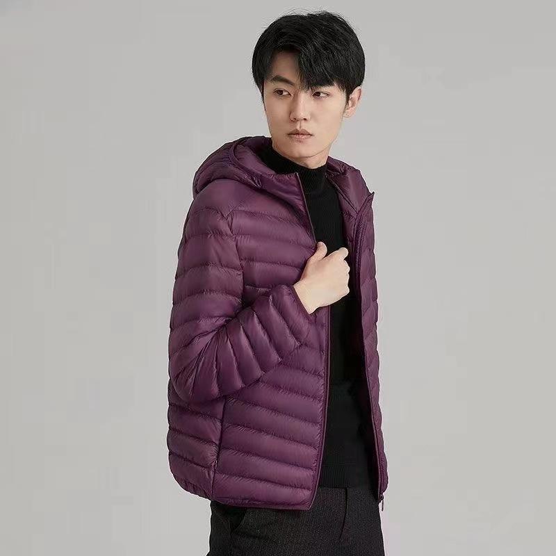 羽毛 ダウン ジャケット 男性用 大きいサイズ ショート丈 冬物 アウター ジャンパー ブルゾン 軽量 暖かい 防寒 あったか 立襟 フード付き ブラック ネイビー ワインレッド ブルー グレー