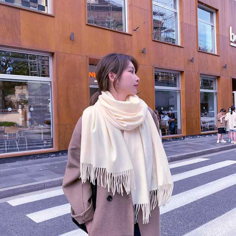 マフラー レディース 秋冬 ウール 大判 厚手 ショール ストール 無地 カシミヤタッチ ベージュ キャメル グレー ピンク 赤 黒 パープル オレンジ 緑 ブルー 秋冬 通勤 オフィス 防寒 冷房対策 ひざ掛け 高級感 上品 きれいめ エレガント 4,338円