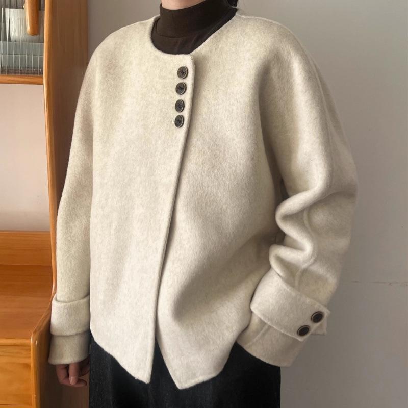コート レディース 秋冬 韓国風 ミルクティー ベージュ アウター ショート丈 ウール ゆったり 体型カバー きれいめ 上品 通勤 オフィス あったか 厚手