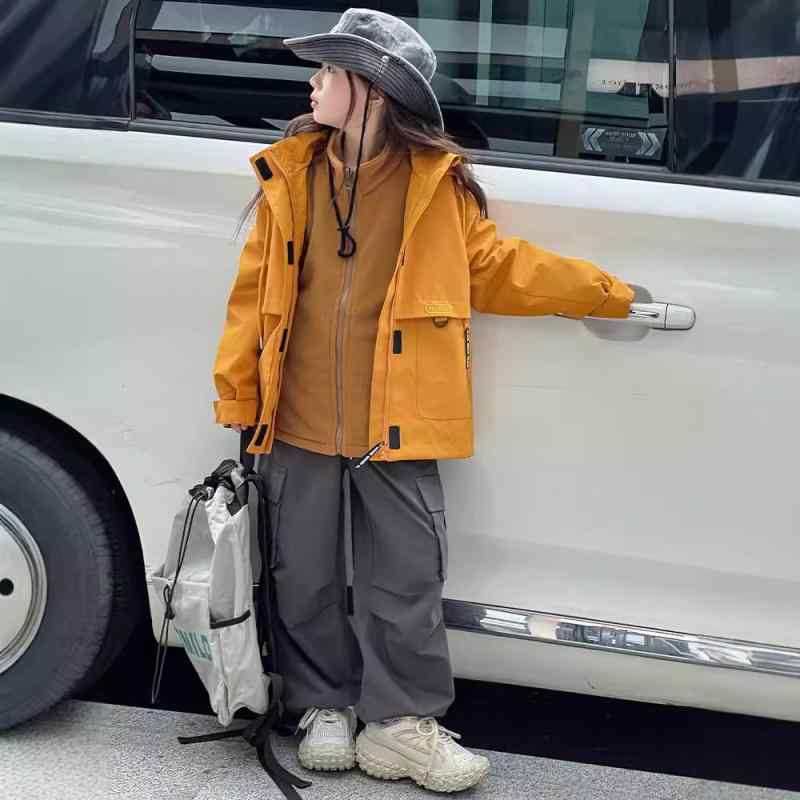 子供服 アウター ガールズ ウィンドブレーカー 秋冬 3way ジャケット マウンテンパーカー 女の子 登山 防寒着