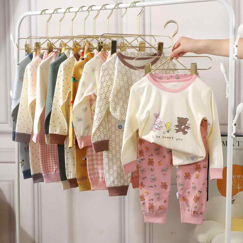 赤ちゃん用パジャマ キッズ もの言う花 秋冬 綿100% 長袖 薄っぺら 上下仕掛ける 愛くるしげ 毛の荒物柄 星柄 点点柄 読み合わせる柄 お部屋着 寝巻き お部屋お召しもの お坊っちゃん 御姉さん 80 90 100 110 120 130 140 150 160(x8)