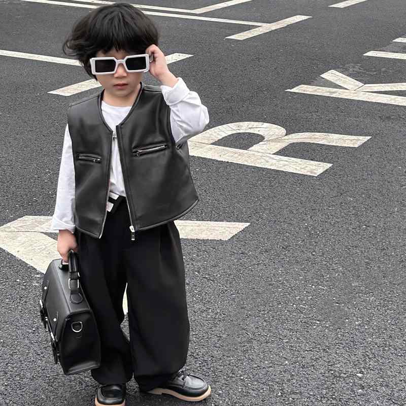 子供用ベスト 春秋物 子供服 男の子 アウター 韓国風 トップス おしゃれ ブラック PUレザー 普段着