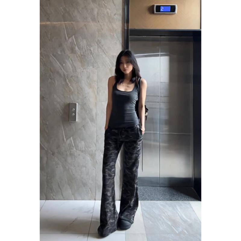 パンツ レディース 大きいサイズ 高見え ミリタリー 迷彩柄 ドローストリング ストレート カジュアルパンツ 伸縮性 ポリエステル ゆったり リラックス 韓国風 日常着