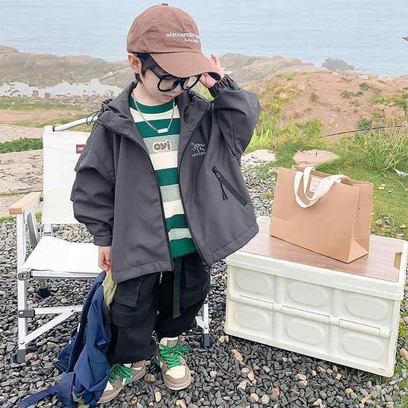 キッズ アウター 子供服 ジャケット 韓国風 男の子 秋物 長袖 パーカー 恐竜 フード付き 立ち襟 ポリエステル カジュアル カッコいい おしゃれ