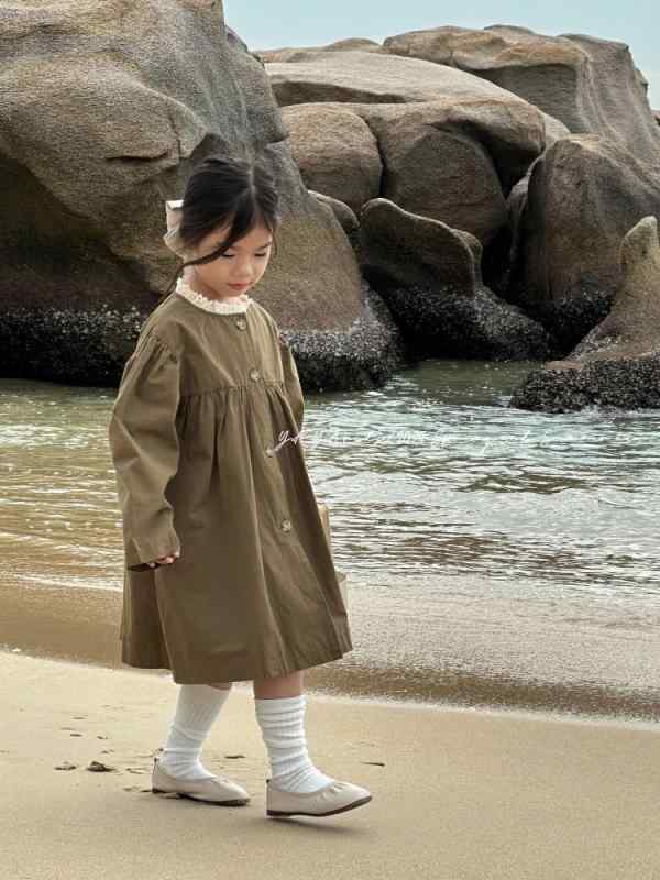 子供服 女の子 春秋物 アウター ジャケット 韓国風 キッズ ガールズ 花柄 レース トレンチコート 中長丈 綿 おしゃれ かわいい 90 100 110 120 130 140 グリーン