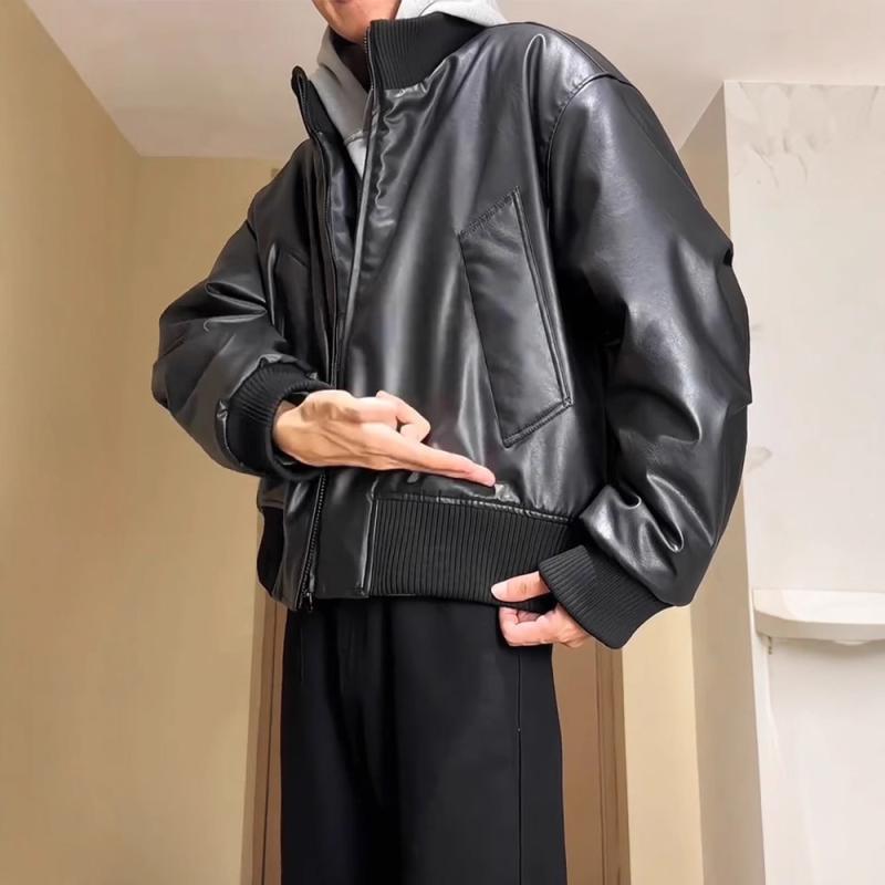 ジャケット 男性用 PUレザー ブルゾン 秋冬 立襟 ショート丈 アウター 暖かい サイドポケット付き 黒 普段使い カジュアルスタイル
