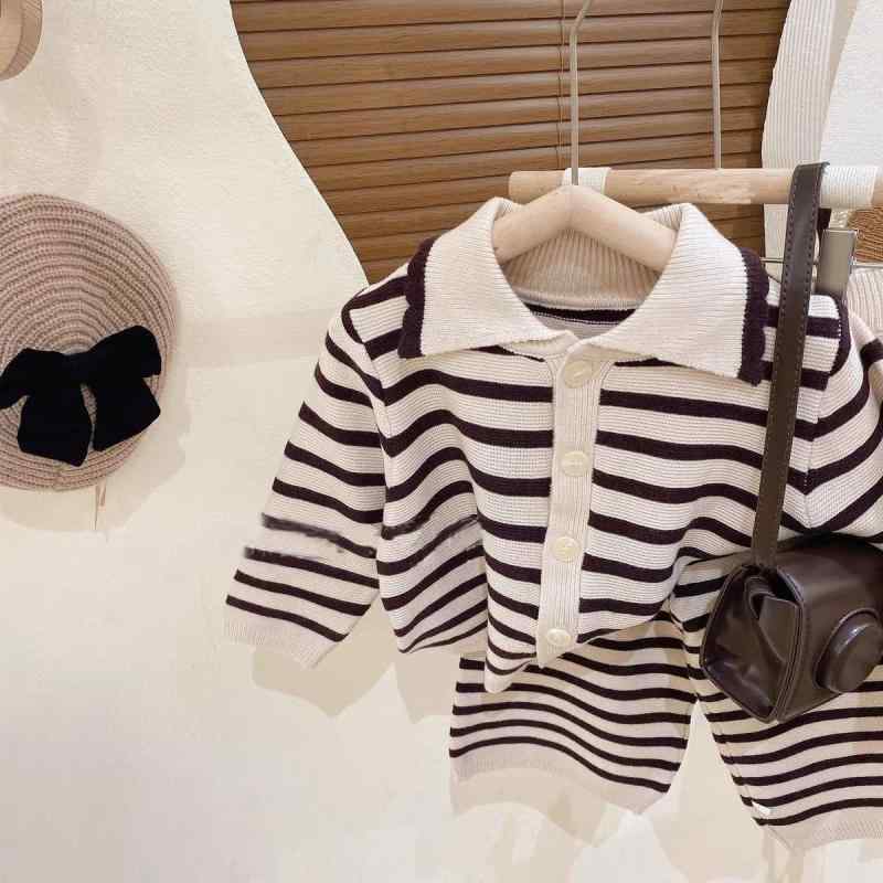 子供服 ニット 秋冬 女の子 レトロ かわいい ニット トップス ニット パンツ セットアップ 韓国風 プリンセス おしゃれ 普段使い