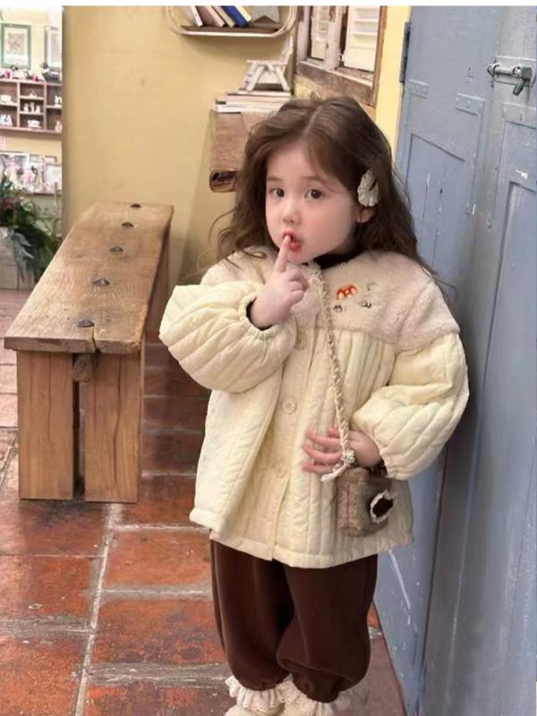 子供服 女の子用 中綿入りジャケット 秋冬 韓国風 かわいい 暖か モコモコ 切り替え ラウンドネック コットン アウター ベージュ 花柄 加絨パンツ コーヒー色