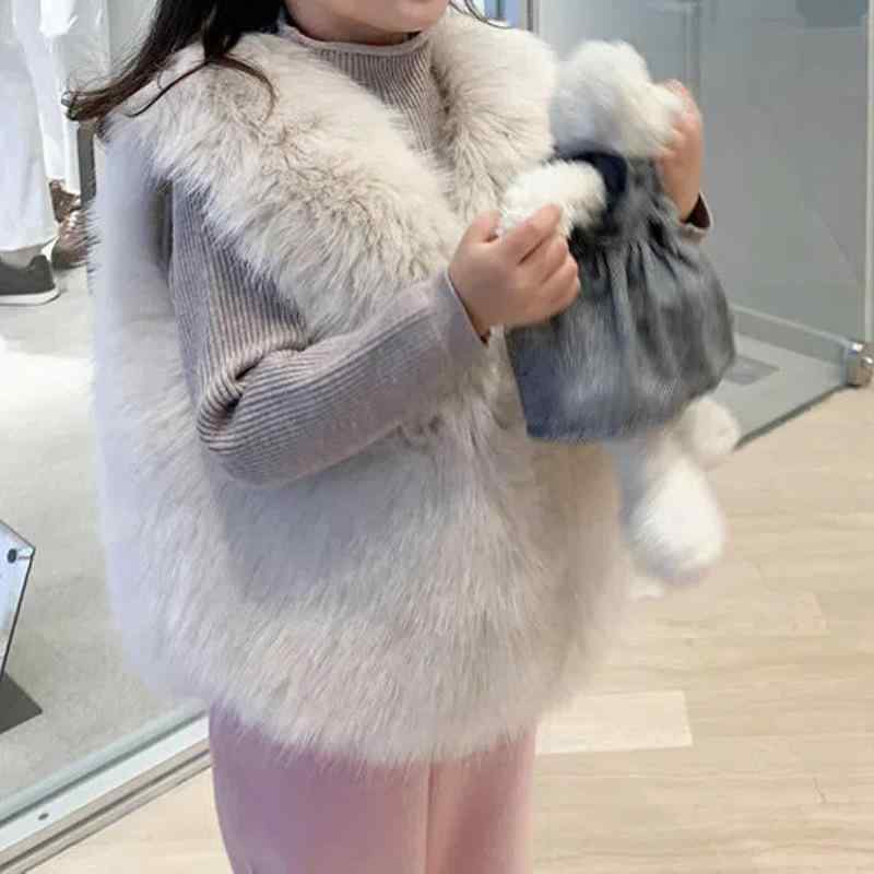 子供服 ベスト 女の子 フェイクファー あったか アウター 厚手 防寒 中小童 3歳 8歳 100cm 140cm かわいい ナチュラル 普段使い