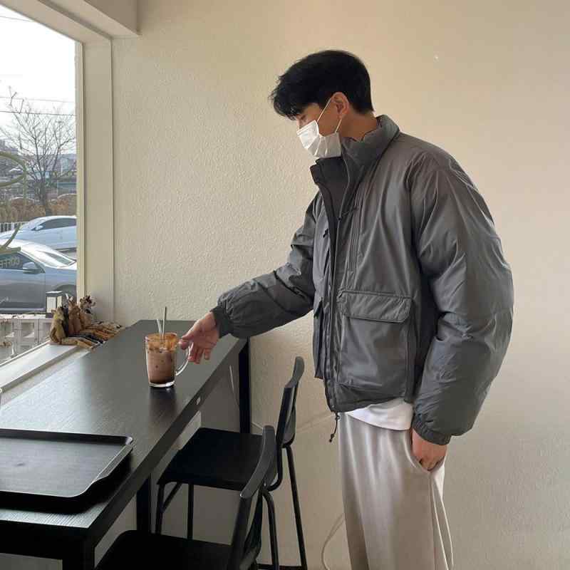 ジャケット メンズ 男性用 立襟 コットン 中綿 防寒 厚手 ブルゾン ジャンパー アウター 灰色 黒色 秋冬 普段使い カジュアル