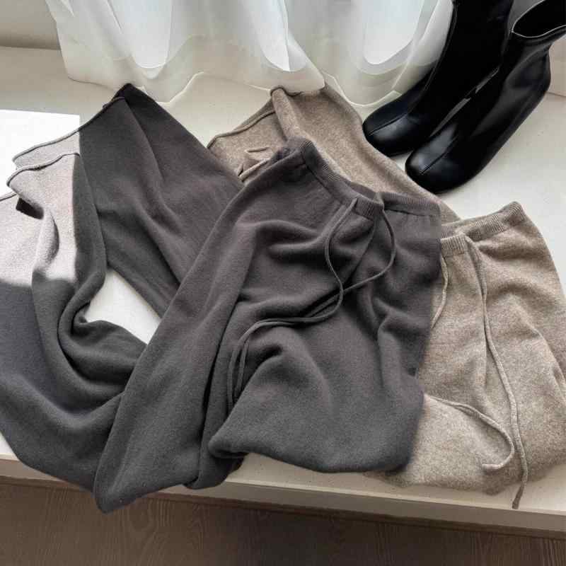 パンツ レディース 高見え ニットパンツ ワイドレッグパンツ ストレートパンツ 高腰 美脚 スタイルアップ 無地 普段使い デート 韓国ファッション 秋冬 ディープグレー ブラック オートミール S M L XL