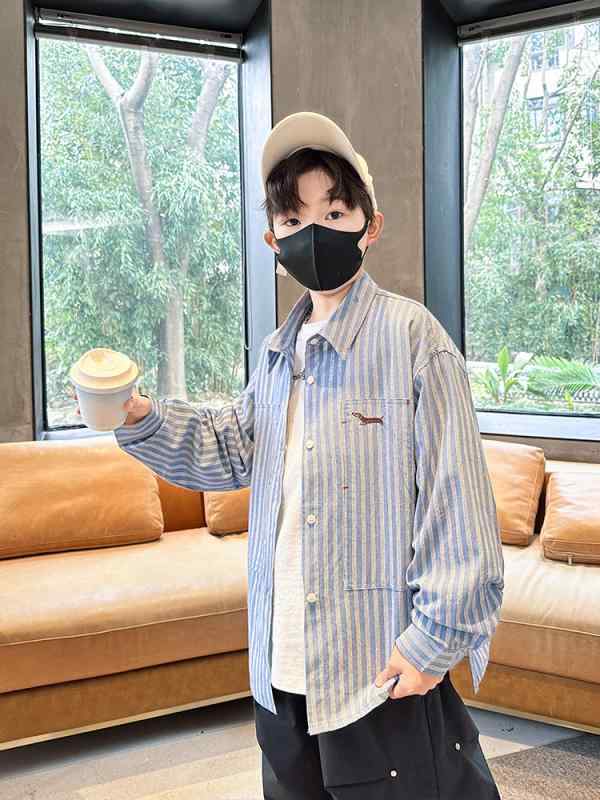 シャツ キッズ 男の子 ストライプ柄 トップス 長袖 春秋 薄手 襟付き カジュアル 子供服 ボーイズ コットン