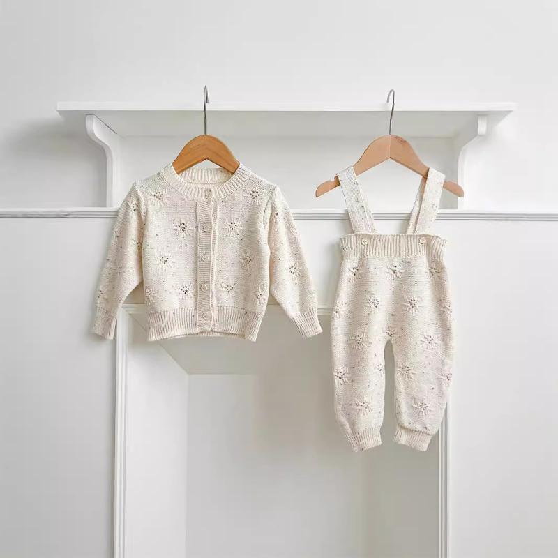 ベビー服 上下セット 春秋冬 新生児 ギフト コットン セーター パンツ ベビー 乳幼児 女の子 花柄 かわいい 長袖 背袋パンツ 2点セット