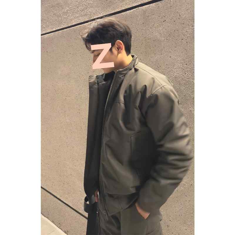 ジャケット 男性用 フライトジャケット スタンドカラー 耐摩耗 防寒 コットン 中綿入り ショート丈 アメリカン 廓形 ラグラン袖 ベースボールスタイル 狼灰色 杏色 ブラック