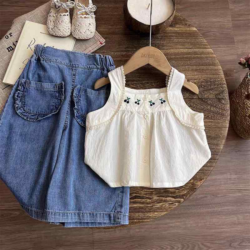 子供服 女の子 夏服 刺繍入りタンクトップ デニム ワイドパンツ 2点セット かわいい おしゃれ 薄手 通園着 普段着 ポリエステル