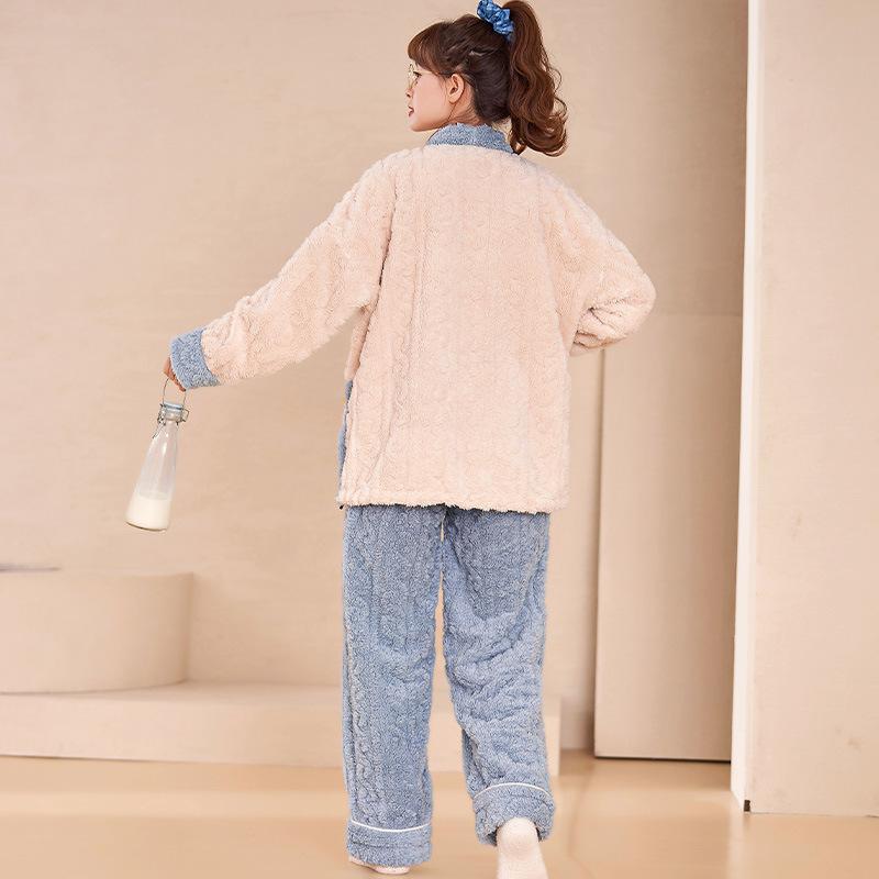 パジャマ レディース 秋冬 厚手 フランネル 上下セット あったか かわいい ルームウェア 寝巻き 長袖 長ズボン 部屋着 Vネック 前開き 襟付き ポリエステル 快適 暖かい 保温性 外出可能 M L XL XXL