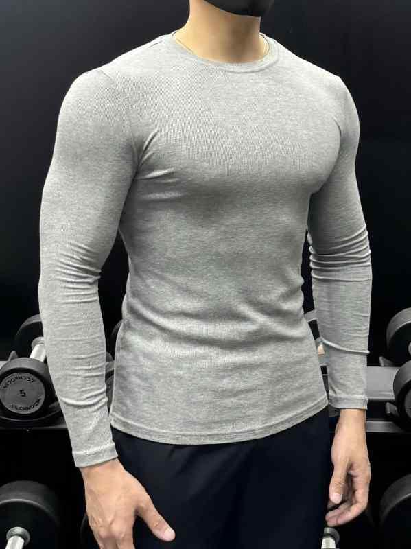 Tシャツ メンズ 長袖 丸首 フィットタイプ 筋肉ライン強調 筋トレ ジム ランニング ヨガ トレーニング ウェア トップス 上衣 速乾 透気 高弾力 吸湿排汗 薄手 化繊混紡 ポリエステル アニメ グレー ブラック ホワイト 秋冬 青年向け 修身シルエ