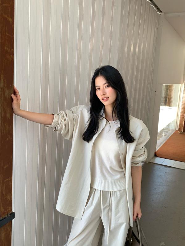 シャツ レディース 天?コットン 翻襟 長袖 トップス ブラウス オフィス カジュアル ゆったり カーディガン風 ホワイト カーキ