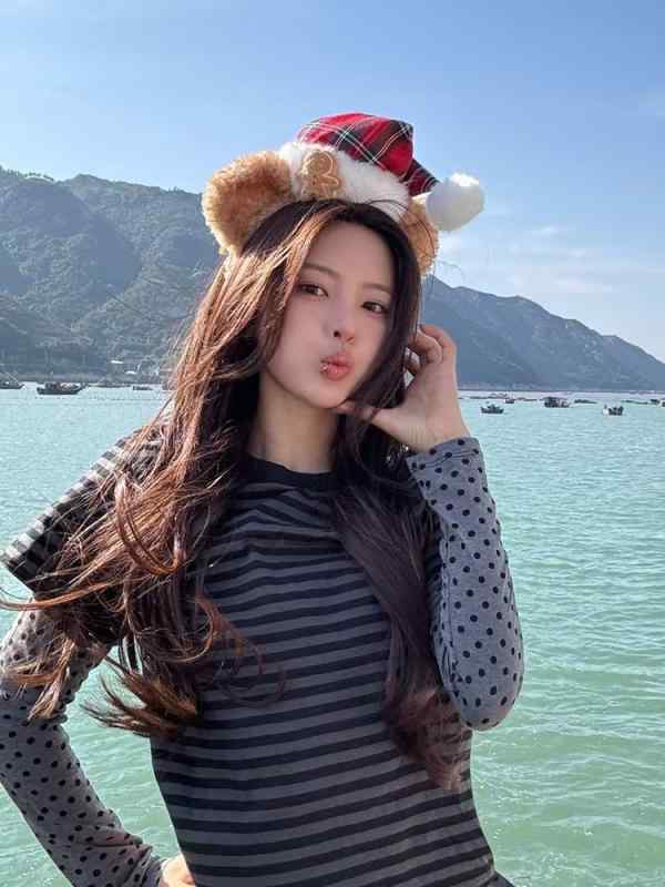Tシャツ レディース 長袖 スリムフィット ストライプ ドット柄 切り替え カットソー トップス 春夏 カジュアル 韓国風 ブラック