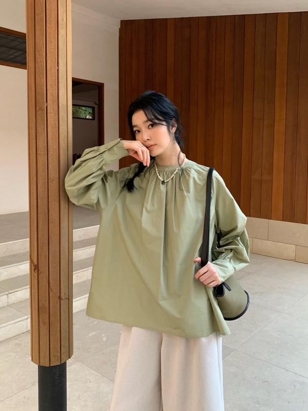 シャツ レディース 韓国風 ゆったり 楽ちん リラックス 長袖 トップス 春秋 コットン ギャザー ラウンドネック ホワイト グレー カーキ