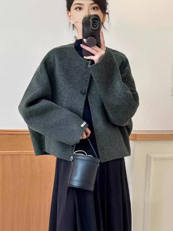 コート レディース ショート丈 秋冬 韓国風 ウール アウター 丸首 長袖 無地 黒 白 グレー イエロー 上品 通勤 きれいめ 12,426円