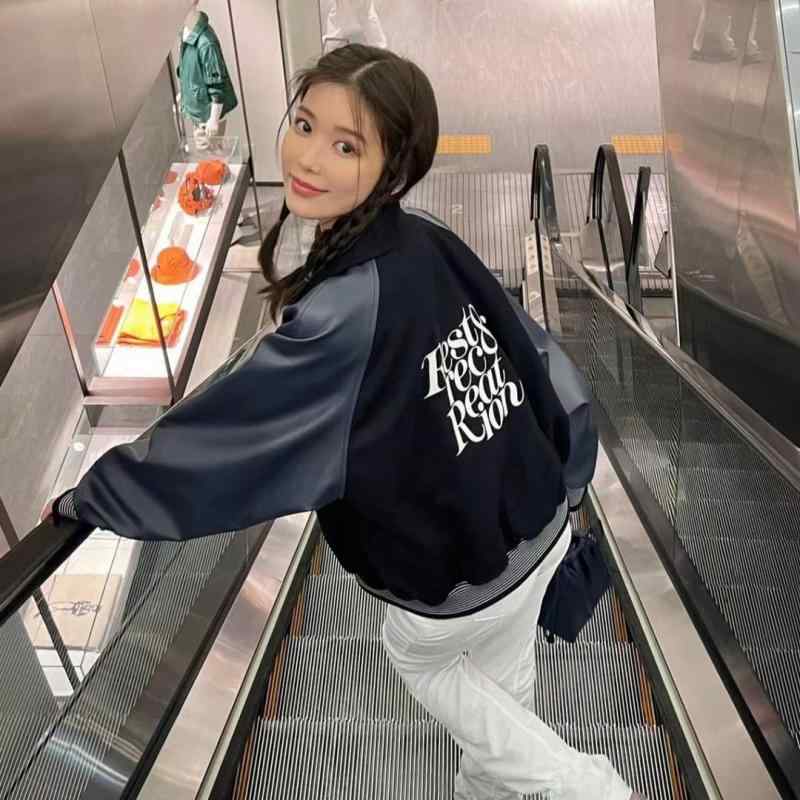 ジャケット レディース 秋冬 女性用 ウール アウター 暖かい Vネック 長袖 ショート丈 配色 日韓スタイル カジュアル ブラック 黒色 杏色 墨緑色 緑色 焦茶色 茶色