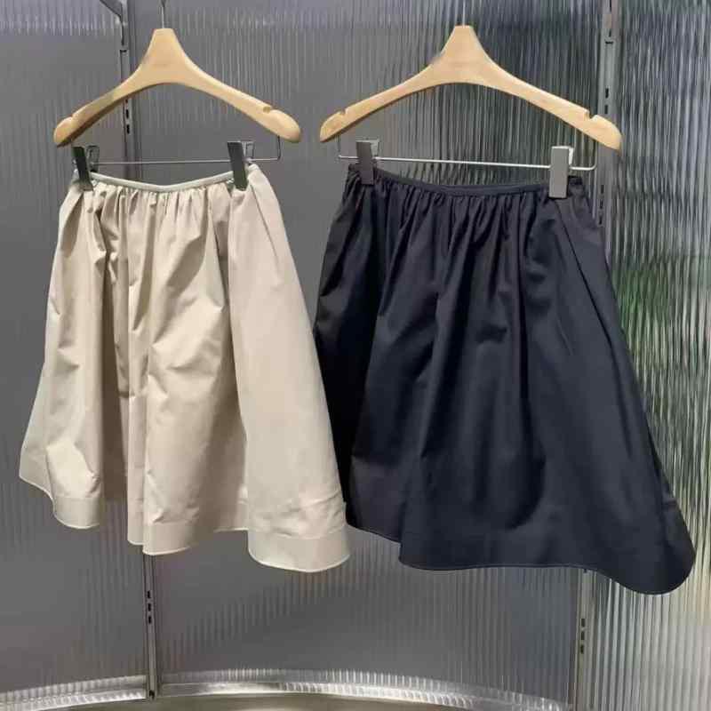 レディース 夏用 ショートパンツ スカートパンツ マイクロフレア 高腰 伸縮性 接触冷感 ポリエステル 混紡 ブラック ・柑其 気質 通勤 快適 ゆったり シルエット 普段使い 軽量 吸湿速乾 Aライン 女性用