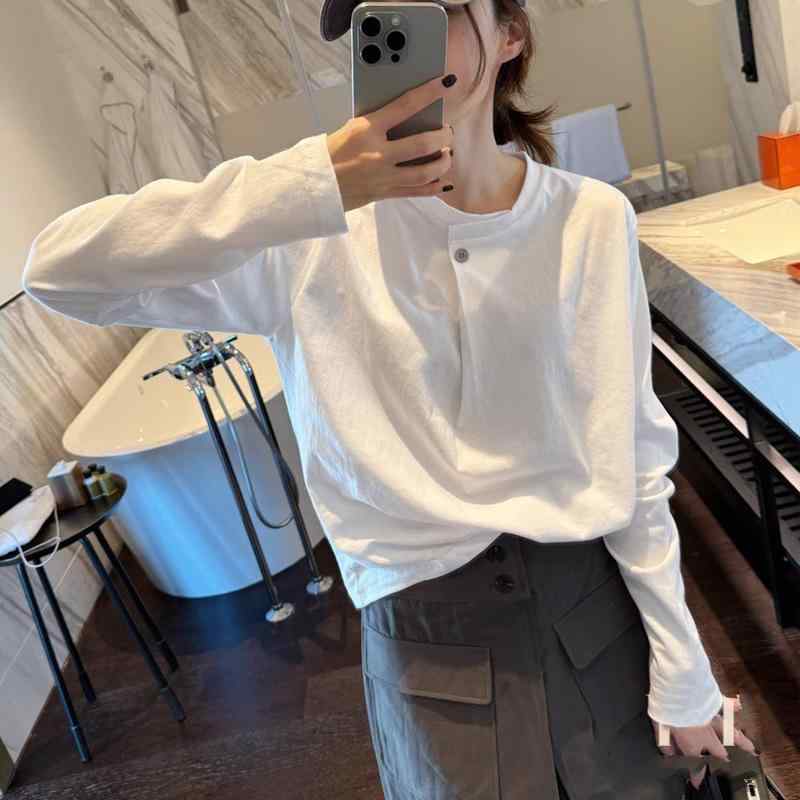 Tシャツ レディース 長袖 コットン 通勤 白 トップス 無地 プルオーバー 丸首 ボタン付き ゆったり 韓国風 カジュアル 日韓スタイル 快適 普段使い