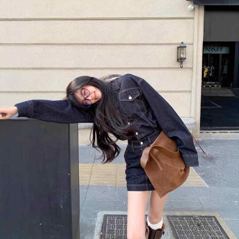 ワンピース 女性用 春夏 牛仔デニム コットン ポリエステル 長袖 ポロカラー 中腰 収腰 ミドル丈 スカートシルエット 気質 通勤風 洗い加工 純色 霧霾ブルー かわいい 復古 スリムフィット 軽量 伸縮性 普段使い オフィスカジュアル