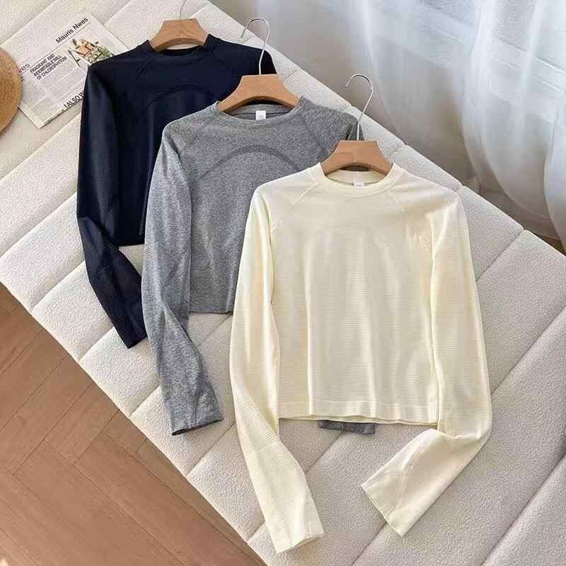 Tシャツ レディース スポーツ風 ヨガ トップス 長袖 ラウンドネック 無縫製 高弾性 快適 通気性 速乾 スリムフィット トレーニング ウェア グレー ホワイト ブラック
