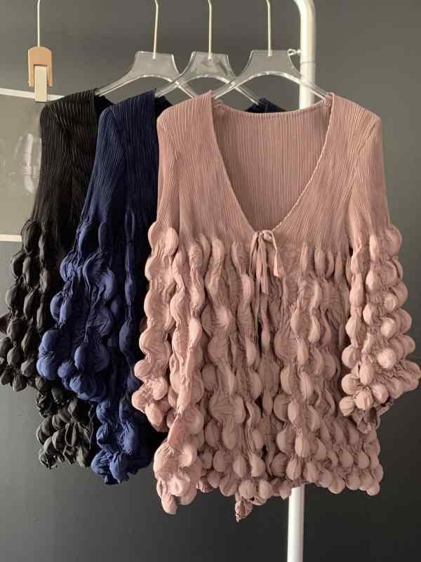 Tシャツ 女性用 春夏 深紫 ピンク ブラック Vネック 長袖 プリーツ ゆったり シルエット 気質 通勤 スタイル ポリエステル 素材 95% 以上 圧縮加工 純色 デザイン 切り替え ディテール 吸湿速乾 機能 軽量 肌触り 優しい ファブリック 欧 7,909円