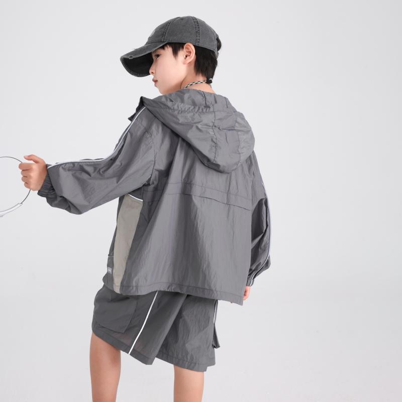 キッズ 男の子用 スポーツウェア セットアップ UVカット 接触冷感 薄手 速乾 2点セット 長袖 パーカー 短パン グレー 茶緑 アウトドア