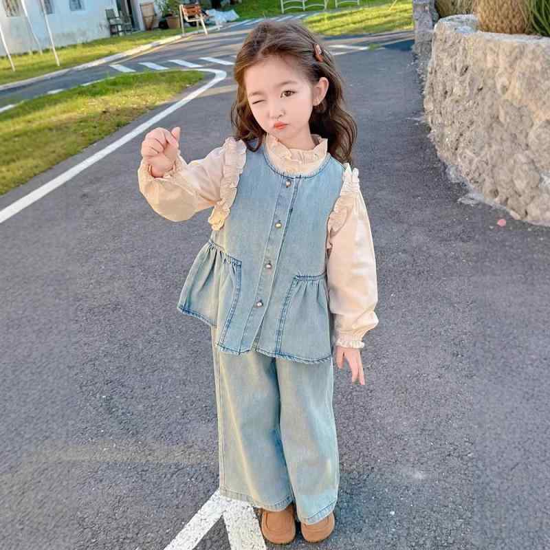 子供服 女の子 デニムセットアップ 3点セット：長袖シャツ ベスト ロングパンツ かわいいフリル 秋冬 中小キッズ ガールズ おしゃれ着 普段着
