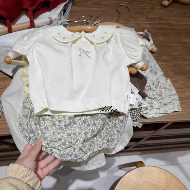 キッズ ガールズ 子供服 上下セット Tシャツ & ブルマパンツ 半袖 花柄 カートゥーン 薄手 かわいい 韓国風 杏色 コットン