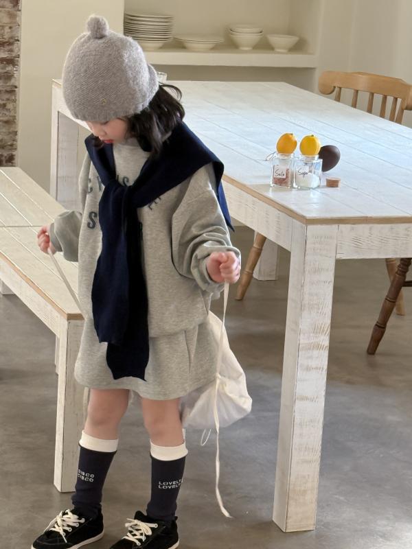 子供用セットアップ 女の子 春秋 長袖 トレーナー ショートパンツ 2点セット かわいい アルファベット 薄手 ゆったり