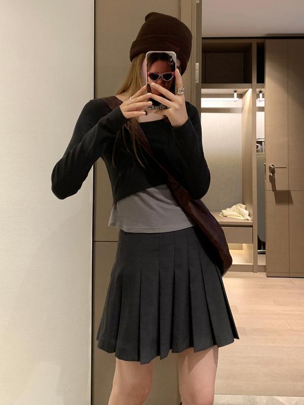 スカート 女性用 半身スカート 百褶スカート 短スカート 高腰 Aライン 復古風 黒 純色 ?? 人棉 混合素材 無弾性 日韓スタイル 休?風 春夏 2025 シーズン 小柄対応 普段使い 軽量 シワ加工 膝上丈 シンプルデザイン カジュアル